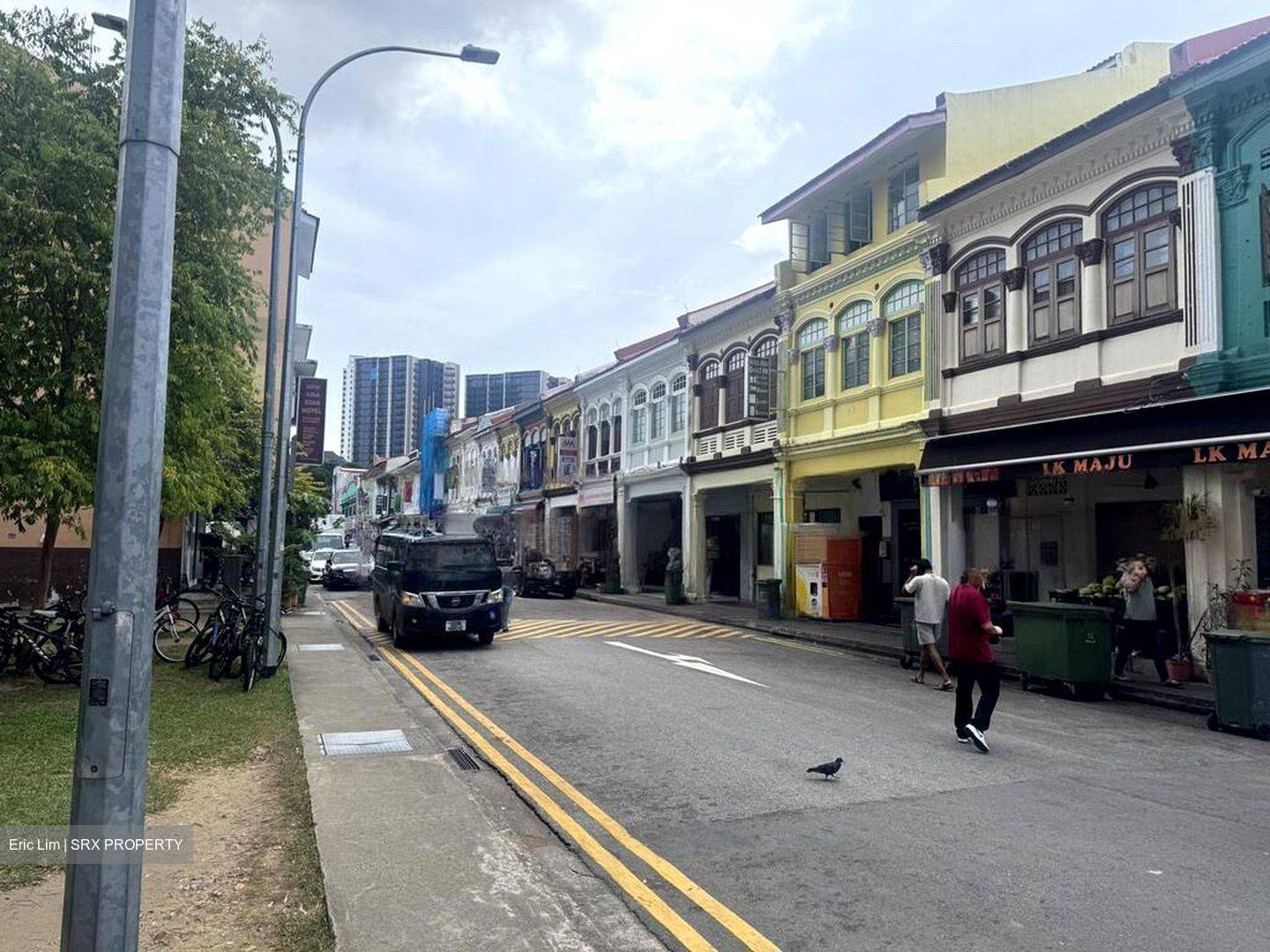 Desker Road Conservation Area (D8), Retail #473182301